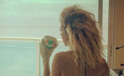 Bárbara Mori comparte foto desde la cama