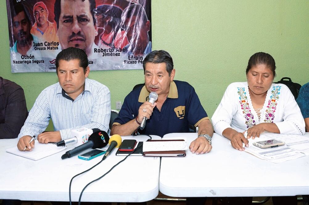 En conferencia de prensa, la Comisión Política de la Sección 22, junto con el líder de la CNTE, Rubén Núñez, llamaron al magisterio a salir a votar este 5 de junio y que su sufragio sea consciente (EDWIN HERNANDEZ. EL UNIVERSAL)