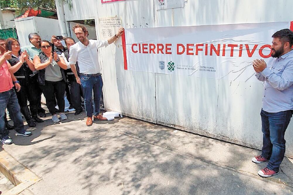 El titular de la Semovi, Andrés Lajous, aseguró que la decisión de quitar este espacio coincide con el hecho de que se digitalizó la forma para obtener la licencia tipo B que es la que requieren los choferes del transporte público. Foto: ESPECIAL