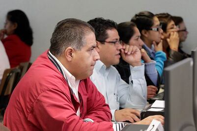 Acuden 82.7% de maestros a evaluación