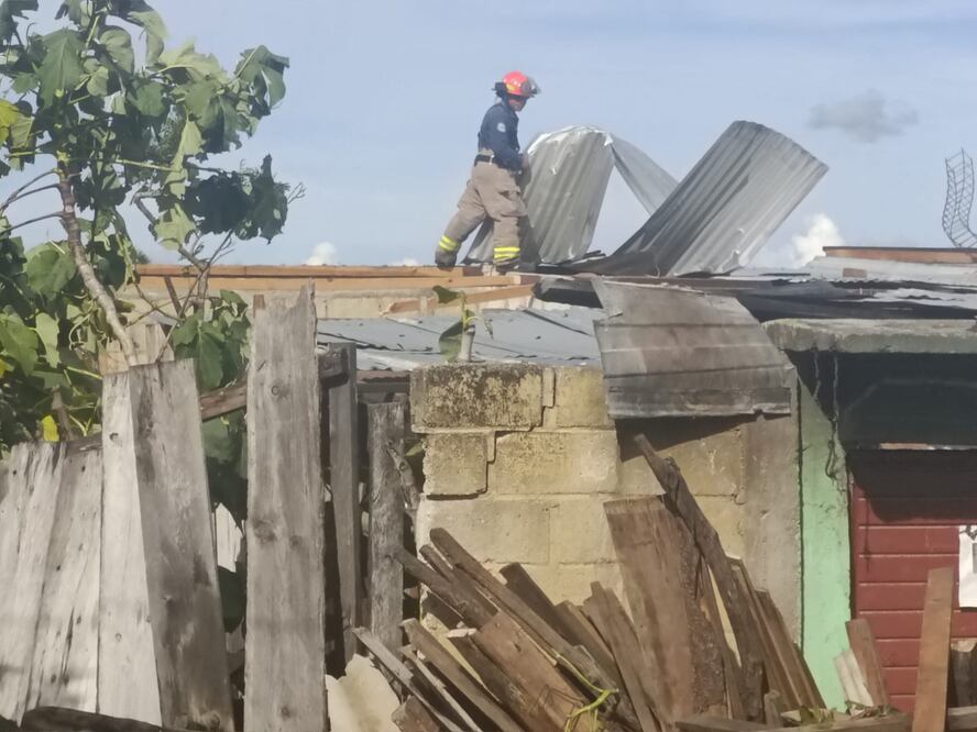 Una fuerte tromba dejó daños en seis colonias del municipio de Comitán, Chiapas. (Foto: espcial)
