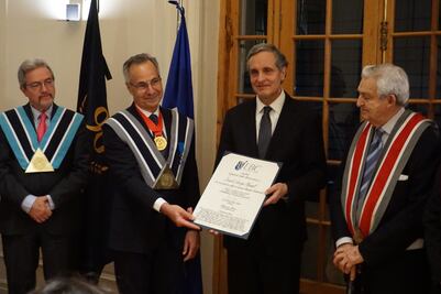 Otorgan Doctorado Honoris Causa a Daniel Servitje, director de Bimbo
