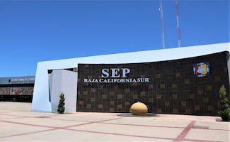 Separan a 38 trabajadores de la educación en BCS; cuatro se encuentran en prisión por violencia contra menores