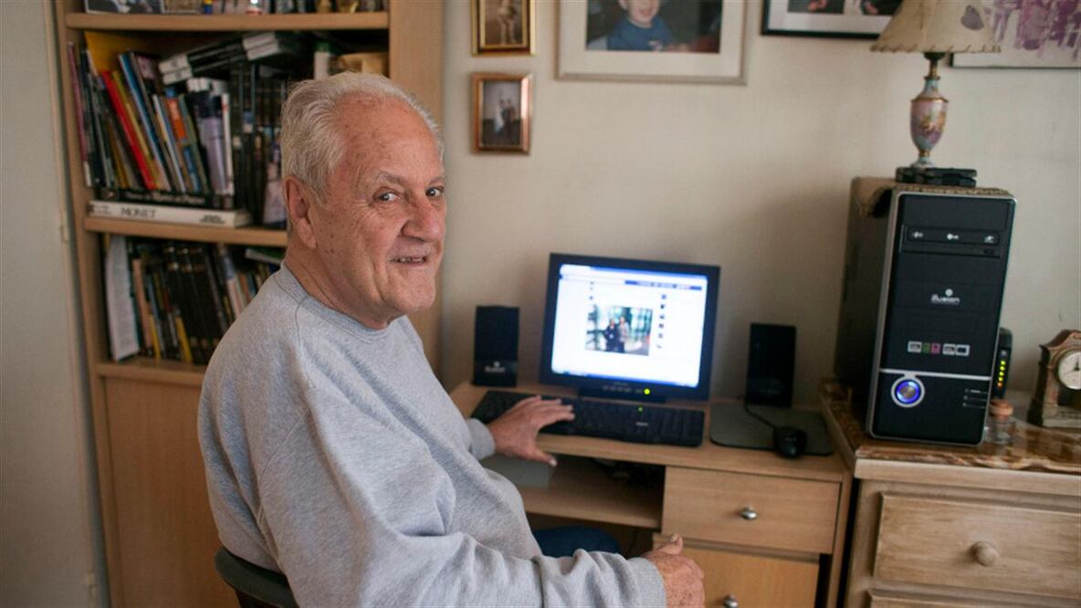 Jorge ''''Toto'''' Dondi, de 82 años, llegó a Facebook de la mano de su nieto. (Foto: La Nación/Argentina/GDA)