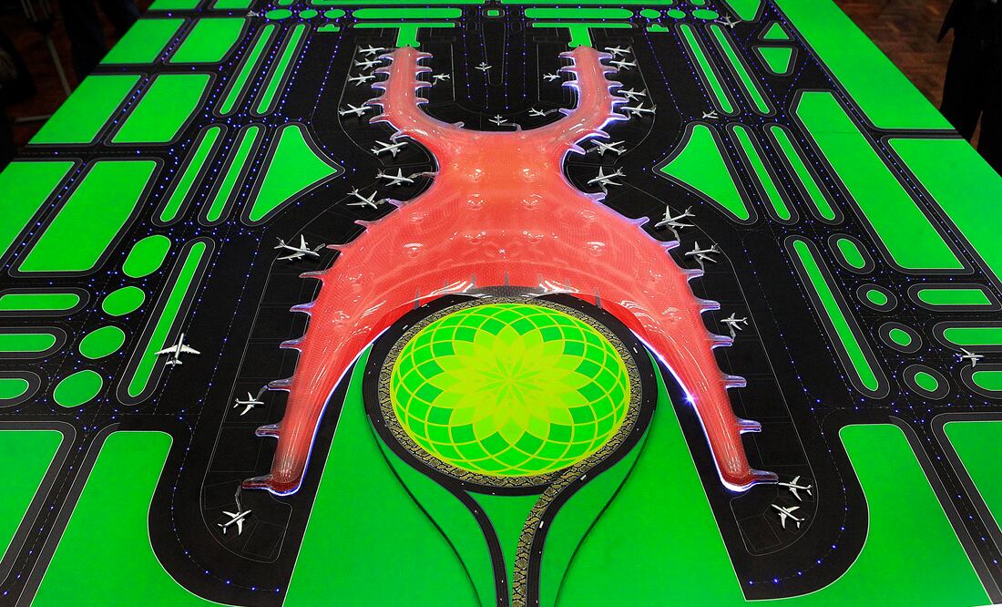 Raúl González Apaolaza, director corporativo de Infraestructura del Grupo Aeroportuario, expuso los avances técnicos y los detalles. (Foto: Archivo)