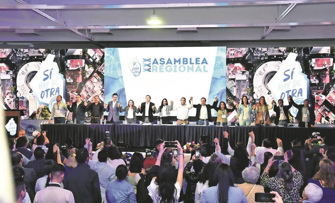En la 30 Asamblea Regional del PAN, el líder del partido en la CDMX llamó a gobernar, legislar y contrastar con ejemplo. Foto: Especial