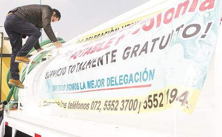 Distribuyen agua en 530 pipas por corte en Cutzamala