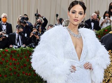 Met Gala 2022: Eiza González brilla como la única mexicana