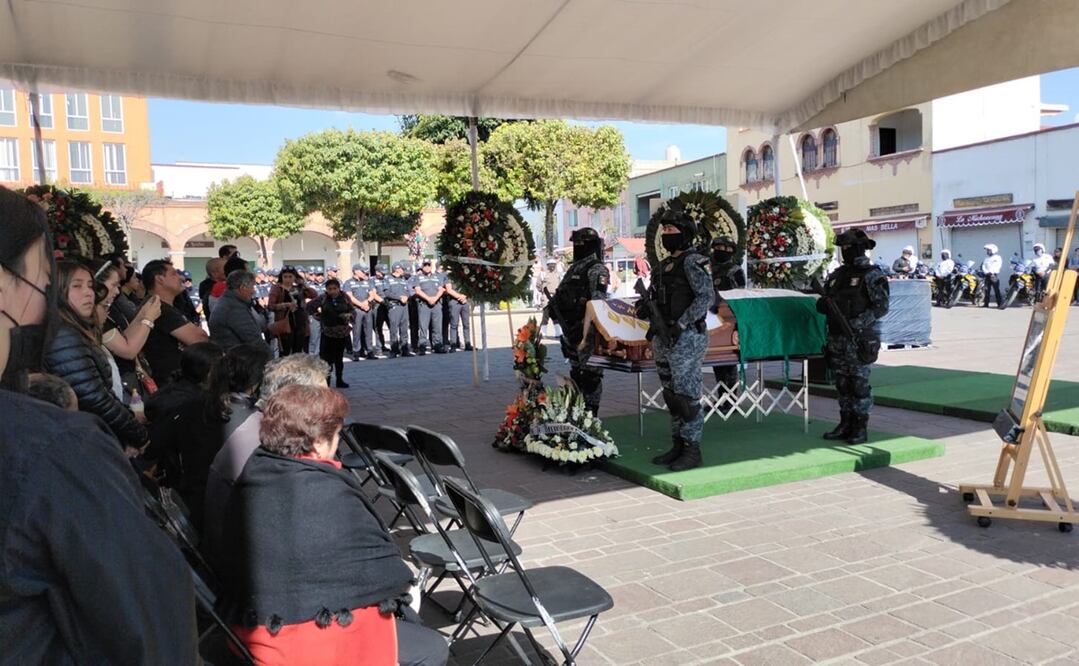 Durante la ceremonia se reconoció la valentía y la responsabilidad con la que Noé se desempeñó hasta el último día de vida. Foto: Especial