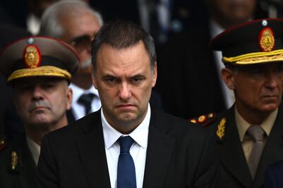 Renuncia jefe de gabinete de Milei, Manuel Adorni; es señalado de enriquecimiento ilícito