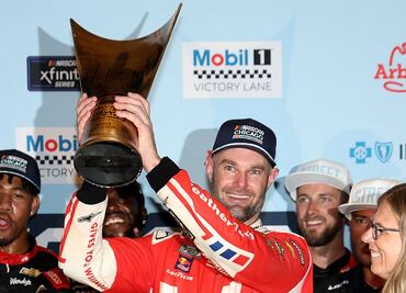 Shane van Gisbergen firma increíble fin de semana en Chicago; ganó NASCAR Cup y la Xfinity