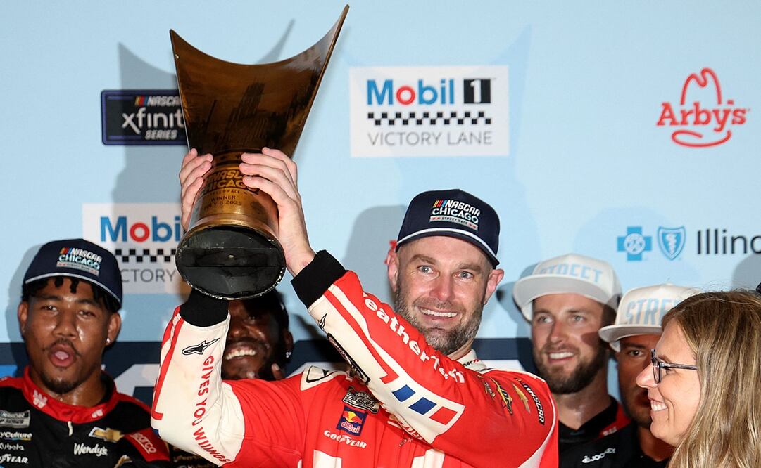 Shane van Gisbergen firma increíble fin de semana en Chicago; ganó NASCAR Cup y la Xfinity / Foto AFP