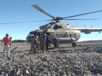 Rescatan a 4 alpinistas atrapados en el Pico de Orizaba