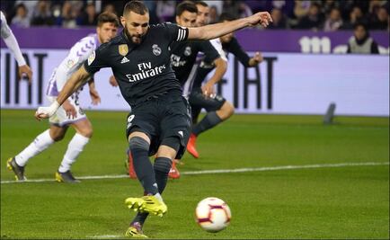 Real Madrid remonta en Valladolid con polémica del VAR