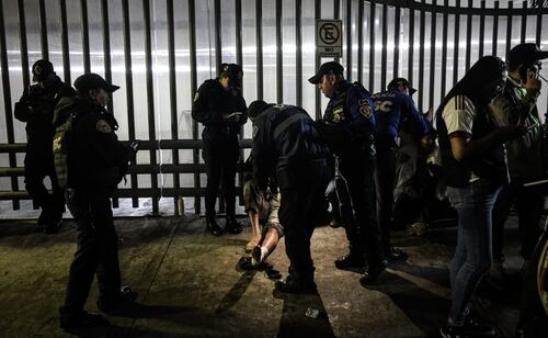 Tras ficha de búsqueda, identifican a hombre que murió en festejos de Reforma; Gobierno de la CDMX brinda ayuda a familiares