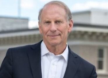 Vacuna contra Covid-19. "Hay un juego político, económico y estratégico detrás"