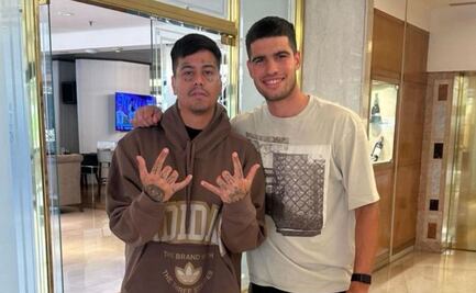 Carlos Alcaraz posa en compañía del rapero argentino, Duki