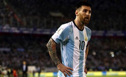 Argentina cambia siete jugadores y esquema para visitar a Bolivia 