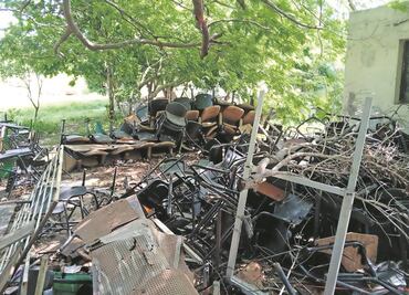 Más de mil escuelas, sin dinero para ser reparadas