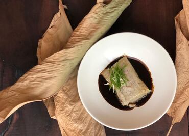 Prepara el tamal de pato de Mónica Patiño