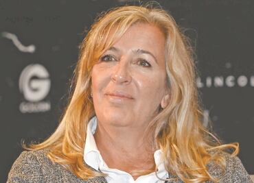 Mónica Lozano busca donativos para la AMACC