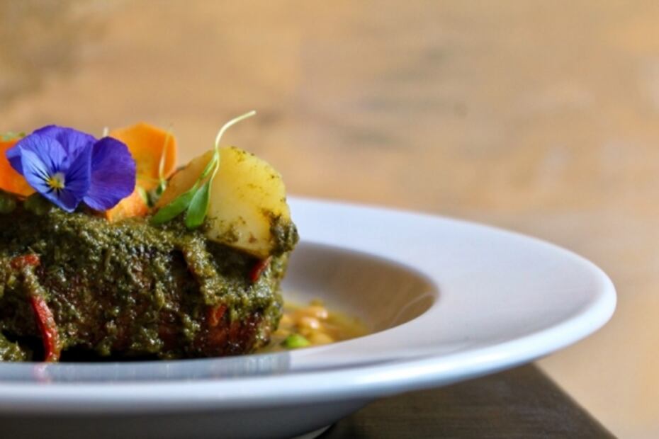 Yerika Muñoz abre restaurante de comida peruana