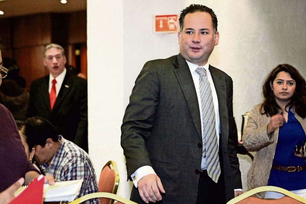 Santiago Nieto Castillo afirma que intimidar a candidatas, simular registros, así como obligar a una mujer a renunciar a un cargo para que lo ocupe un suplente hombre son ejemplos de violencia política de género (ARCHIVO. EL UNIVERSAL)