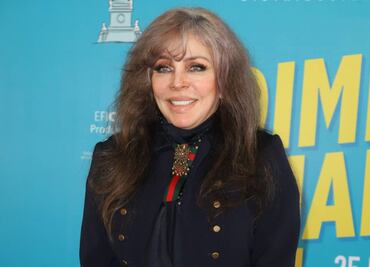 Verónica Castro es hospitalizada de urgencia e intervenida quirúrgicamente