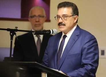 ¿Quién es Carlos Lomelí, el superdelegado que renunció al gobierno de AMLO?