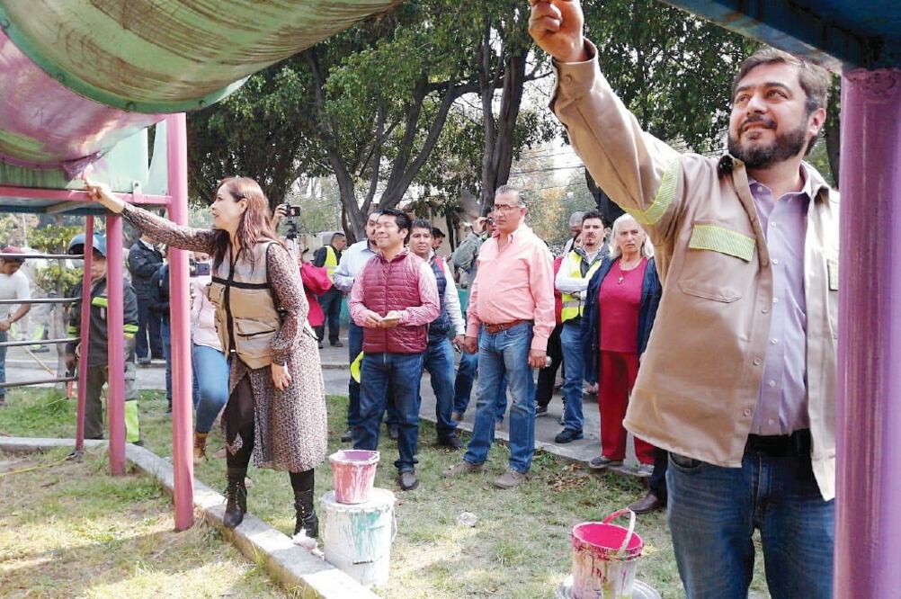 Colaboración. Patricia Durán (Naucalpan) y Vidal Llerenas (Azcapotzalco) acordaron combatir el narcomenudeo. (ESPECIAL)