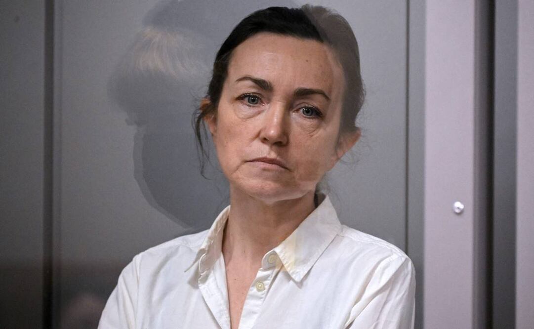 Un tribunal ruso condenó a la periodista ruso-estadounidense Alsu Kurmasheva a seis años y medio de prisión. Foto: AFP