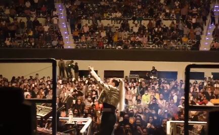 María José "llena" el Coliseo Centenario de Torreón