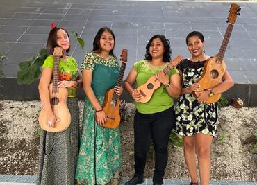 Grupo musical "La Surada" llevará el son jarocho a plazas públicas y espacios musicales de Europa