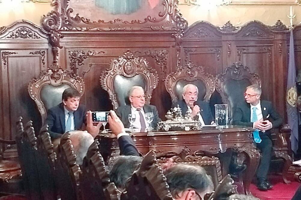 El rector de la UNAM, Enrique Graue Wiechers, visitó la Universidad de Córdoba donde habló sobre la relevancia de los servicios de educación pública (ARCHIVO EL UNIVERSAL)