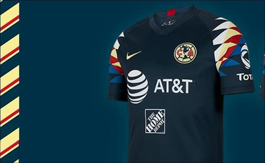 El escudo del club aparece del lado izquierdo del pecho. Foto: Twitter