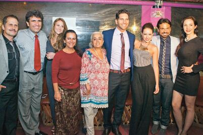 Enamoran a sus fans con memes