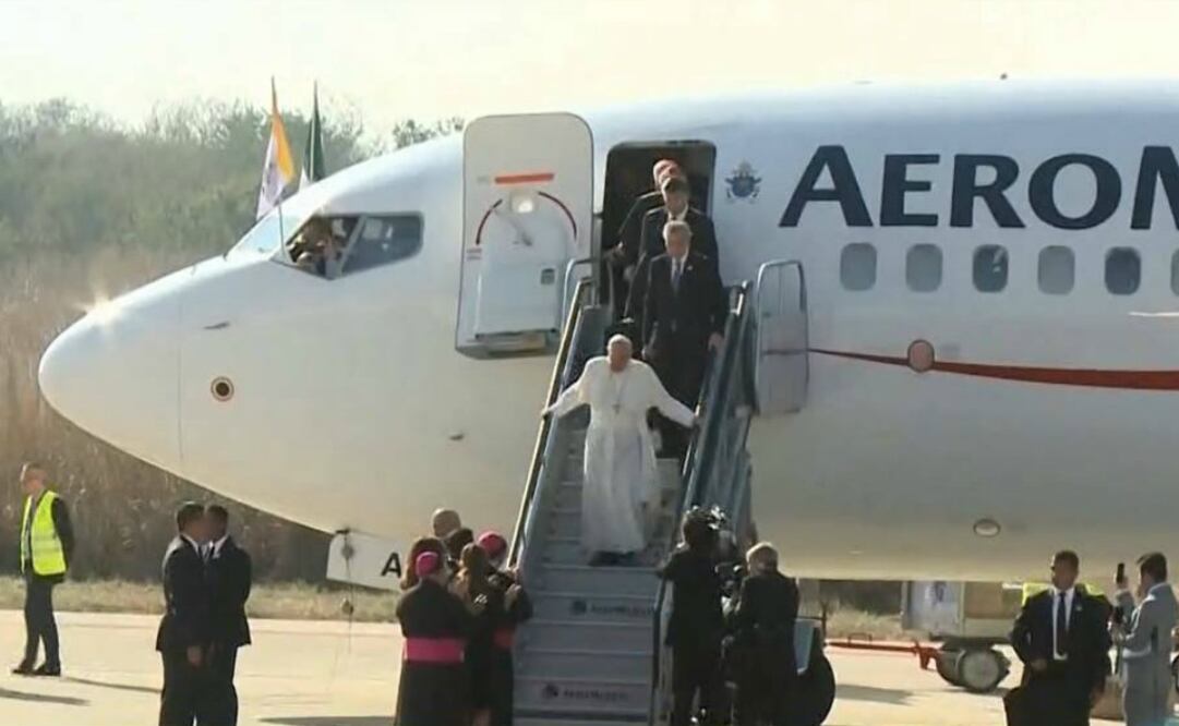 Llega Papa Francisco a Chiapas; vuela a San Cristóbal de las Casas