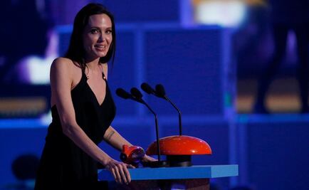 "Lo que no te mata, te hace más fuerte", asegura Jolie