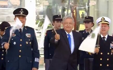 AMLO da banderazo de salida a etapa final de envío de libros de texto gratuito