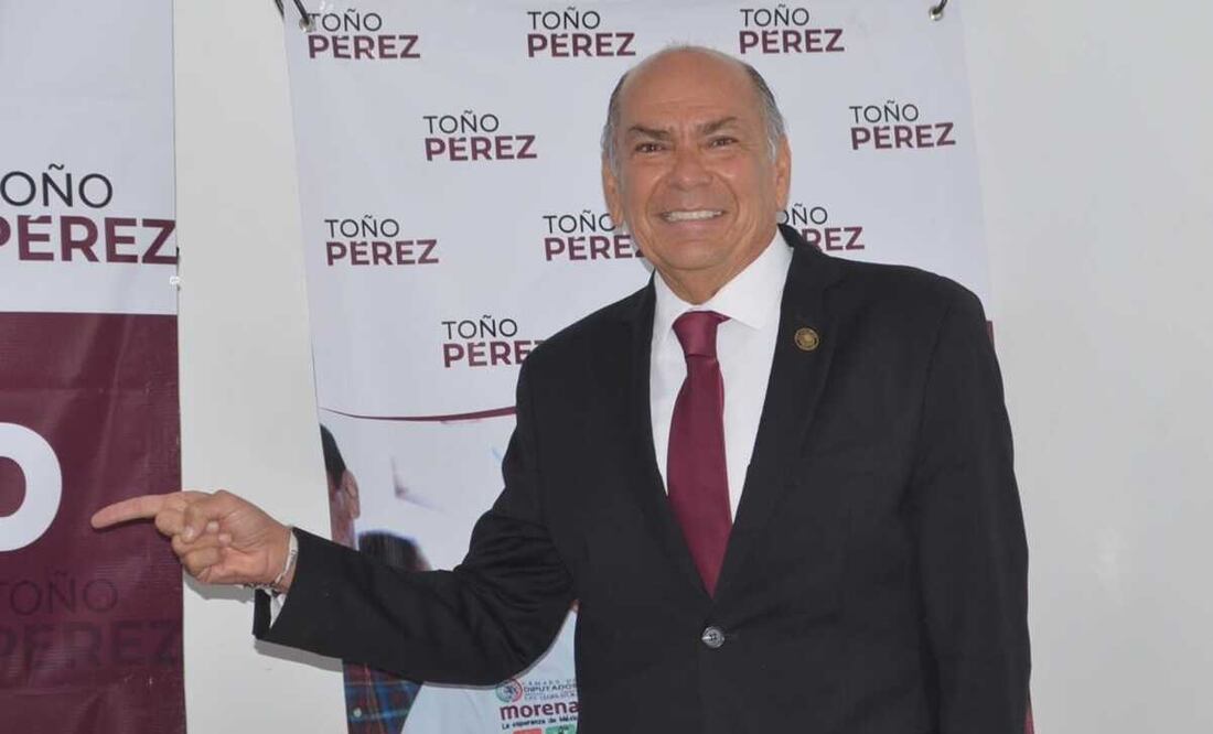 El diputado Antonio Pérez Garibay recordó que él se forjó en la cultura del esfuerzo. Foto: Especial