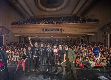 La Gusana Ciega arma fiestón en el Teatro Metropólitan