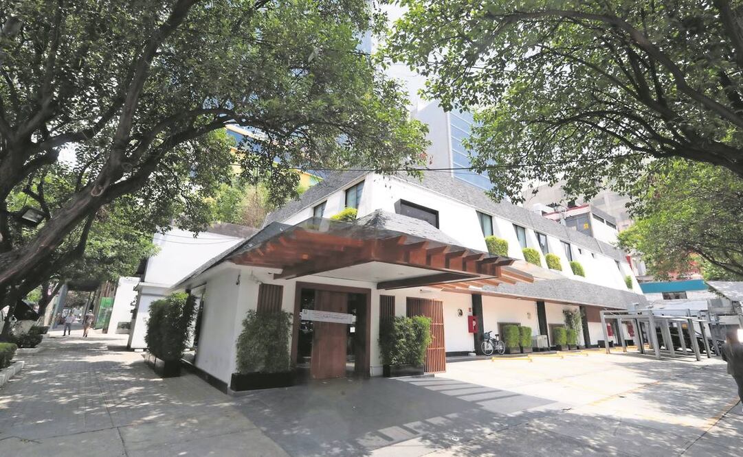 El restaurante Suntory, donde Jesús Hernández Alcocer asesinó a su esposa, la cantante Yrma Lydia, fue asegurado. Foto: Ernesto Álvarez/EL UNIVERSAL