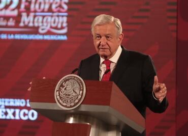 AMLO agradece a senadores de oposición dejar de lado la "politiquería" al aprobar la reforma militar