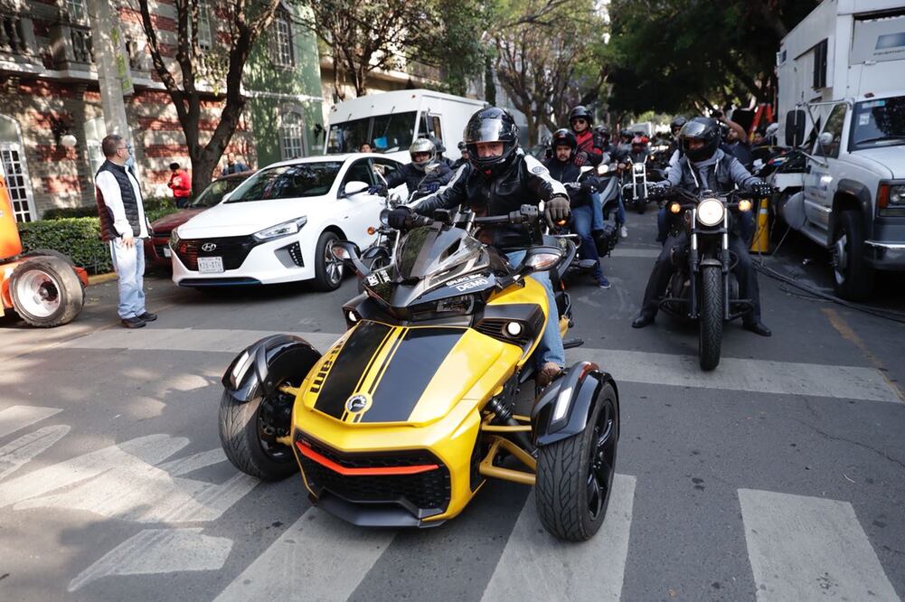 Mikel Arriola encabezó una rodada con motociclistas de la Ciudad de México. (Foto: Ivan Stephens/ EL UNIVERSAL)