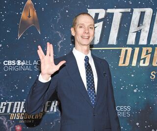 Guillermo del Toro abrazó mis diferencias: Doug Jones