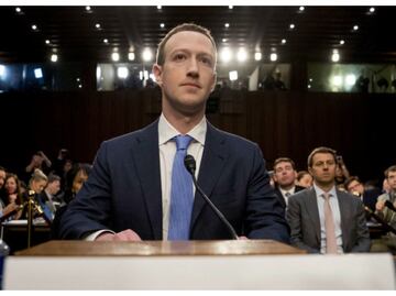 Por el escándalo en Facebook: Zuckerberg irá al Parlamento Europeo