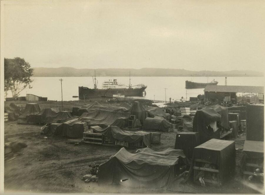 Suministros entregados por barco. Fordlandia, Brasil, 1929/The Henry Ford