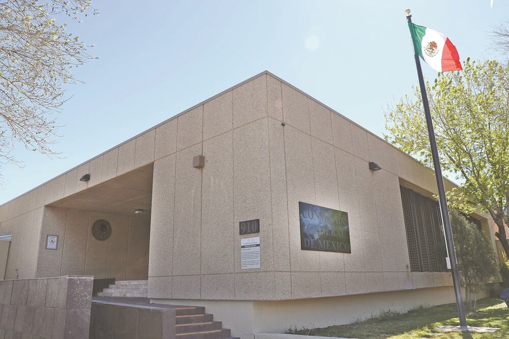 Principales fallas. Una de las quejas más recurrentes de los connacionales en el exterior son los problemas que se presentan en los trámites consulares. Foto: ARCHIVO EL UNIVERSAL