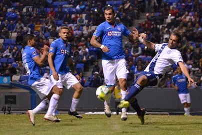 Flojo inicio de torneo para Cruz Azul, empata frente a Puebla