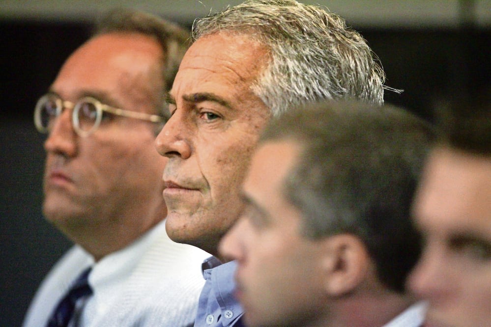 En el post, Trump asegura que él "en realidad fue el único que abandonó a Epstein, mucho antes de que se pusiera de moda" Foto: AP